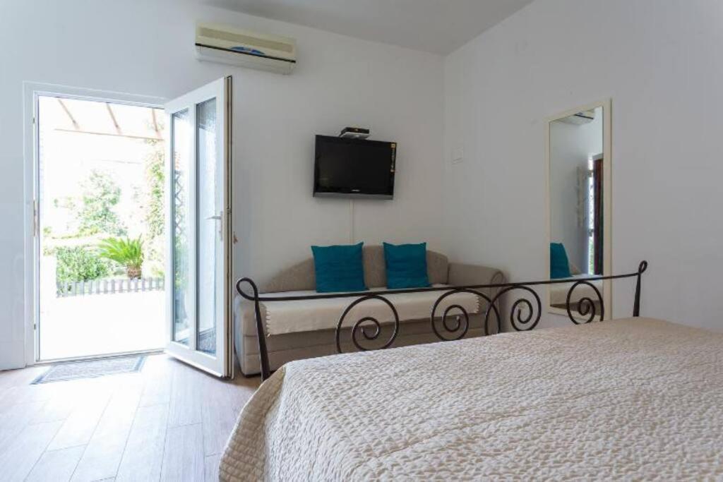 Cosy Apartment,Amazing View! Дубровник Экстерьер фото